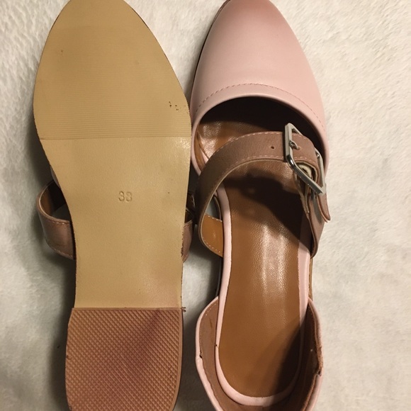 Never worn, womens shoes - Picture 2 of 2